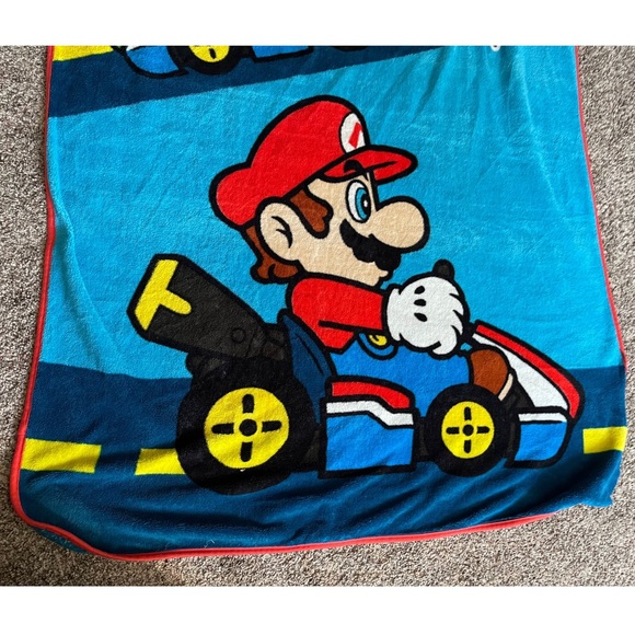Mario Kart Fleece Throw Plush Blanket 57” x 43” - Picture 3 of 5